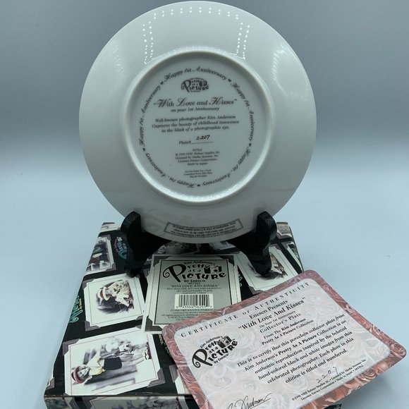 Kim Anderson's Pretty As A Picture "WITH LOVE AND KISSES" Plate 1998 by Enesco - Picture 2 of 4